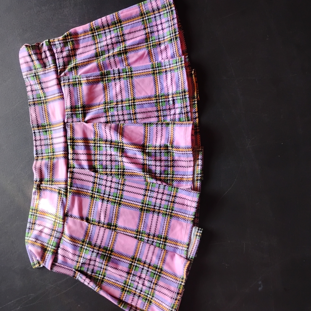 Salvage Multicolor Patterned Fabric - Picture 4 of 6